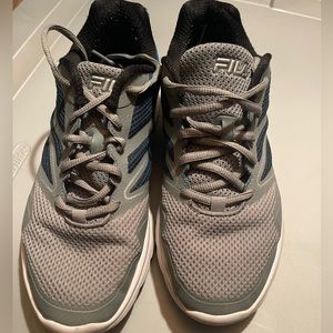 Men’s Fila sneakers